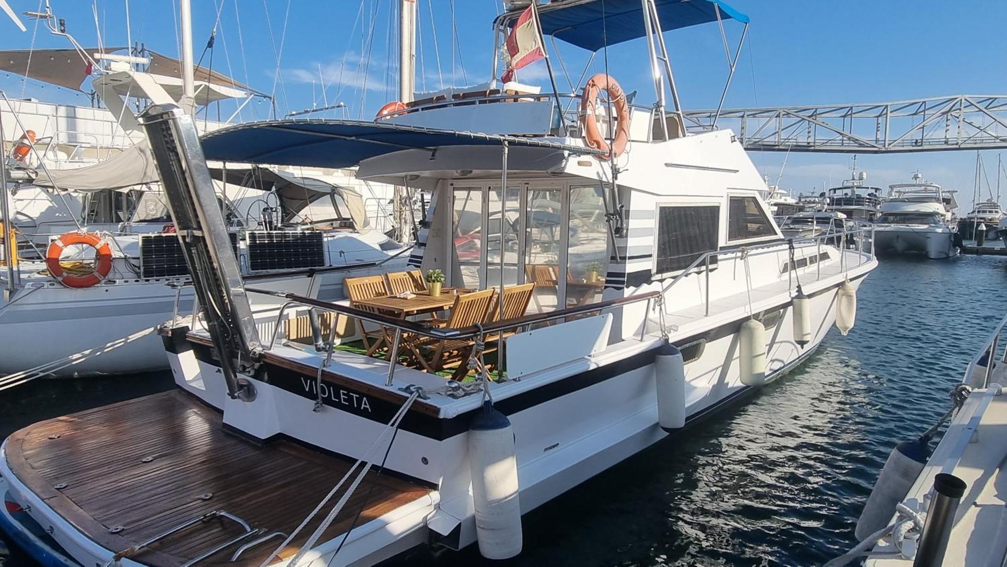 Beautiful And Comfy Boat In Barcelona With Boat Tour Option酒店 外观 照片