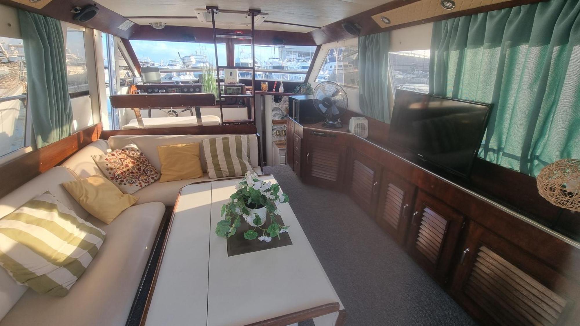 Beautiful And Comfy Boat In Barcelona With Boat Tour Option酒店 外观 照片